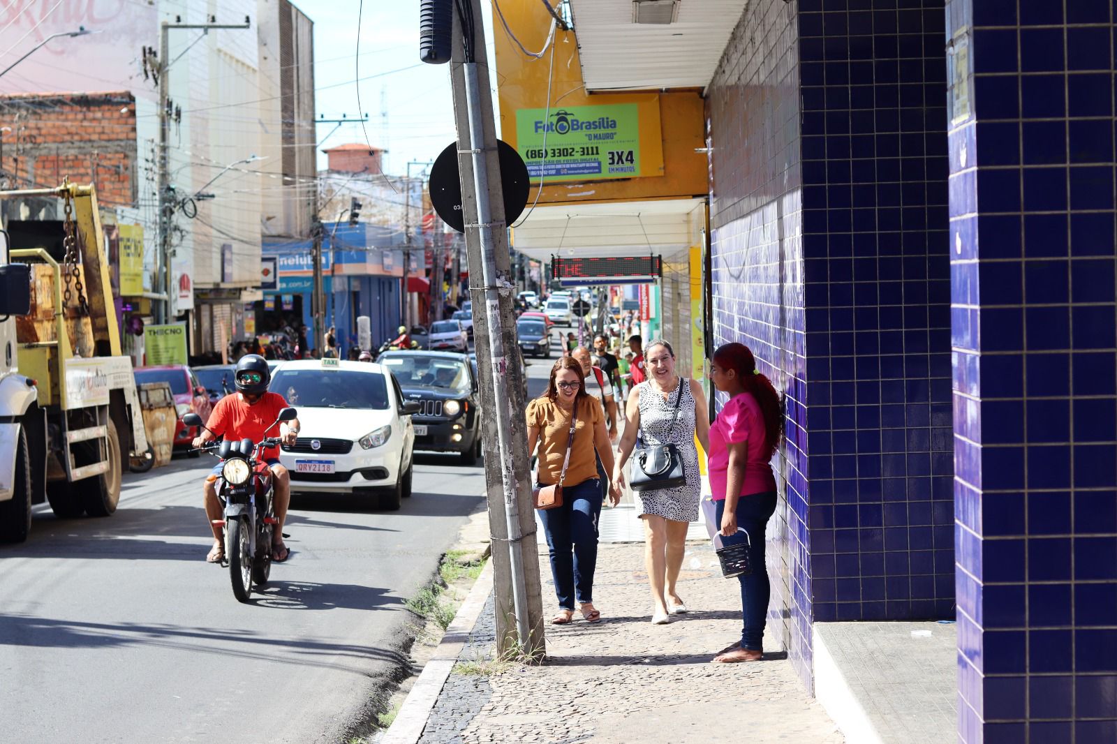 Movimentação no comércio no Centro de Teresina