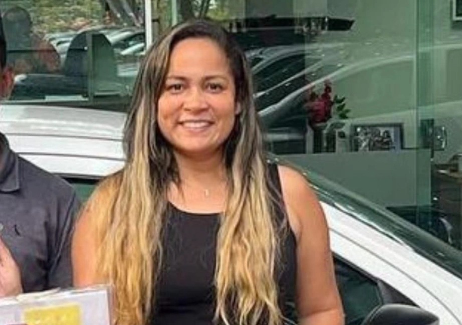 Dayslhe Kalliane Lima Alcantara, proprietária da Excelência Veículos