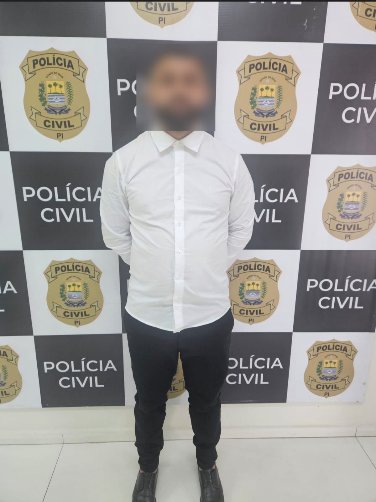 Noivo é preso durante casamento no Fórum