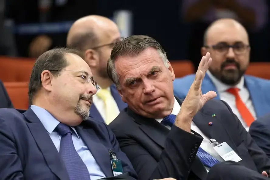 O advogado criminalistas Celso Vilardi e Jair Bolsonaro no Supremo Tribunal Federal
