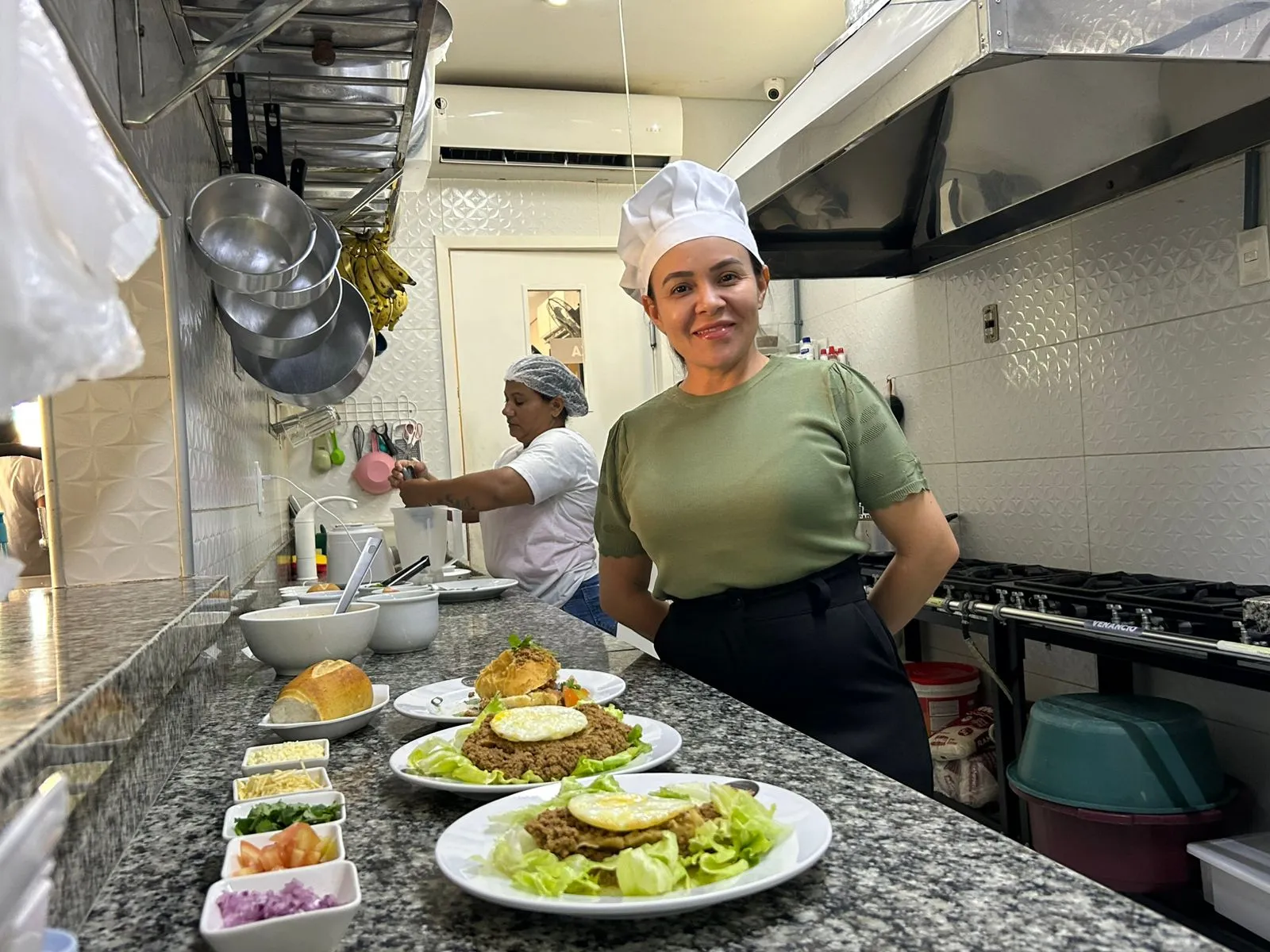 Roberta Leal, proprietária da Lanchonete Grande Lanche