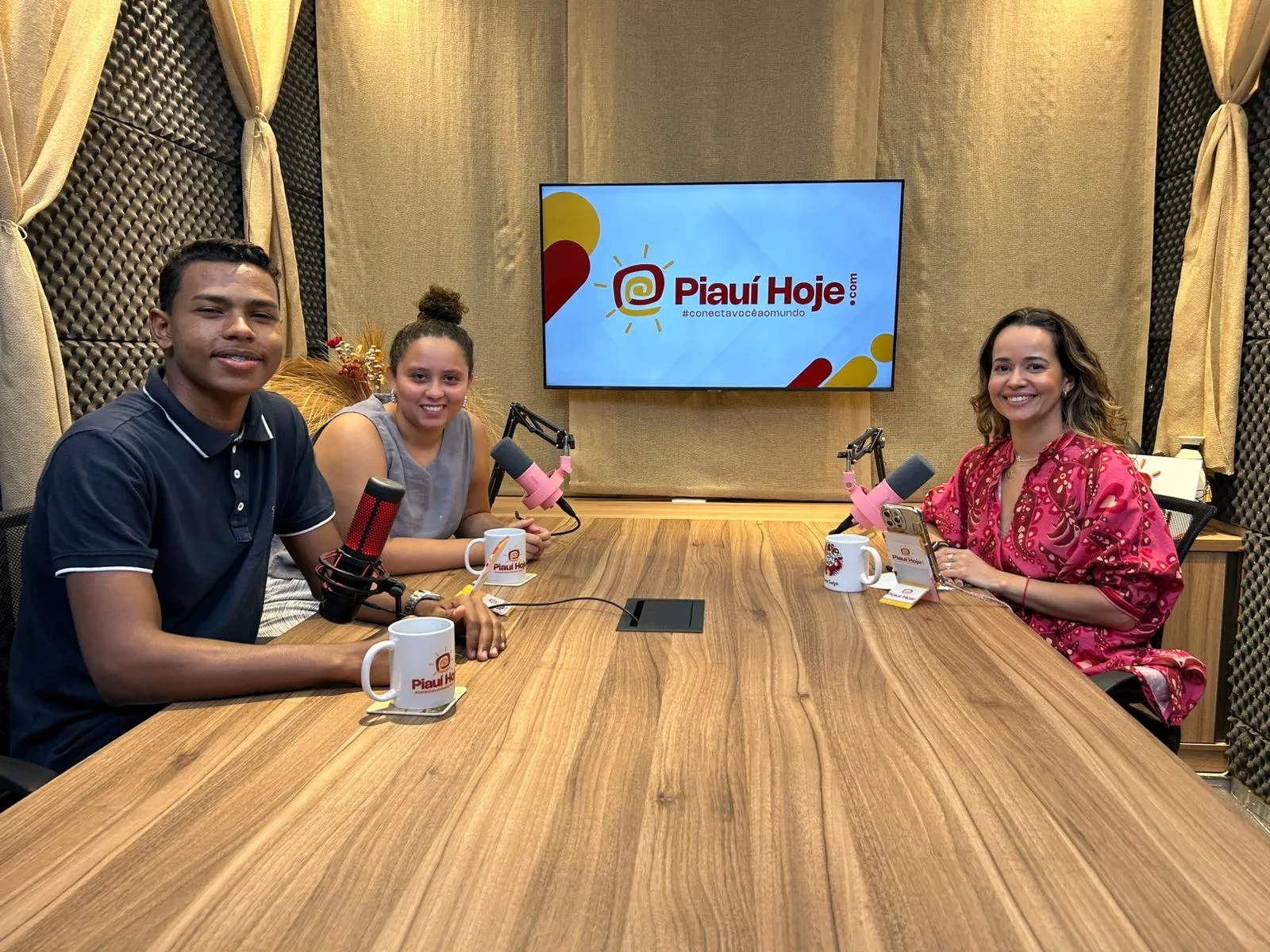 Os Estudantes Andressa Muniz e Wenner Batista participaram do PodCast Piauí Hoje com a jornalista Malu Barreto