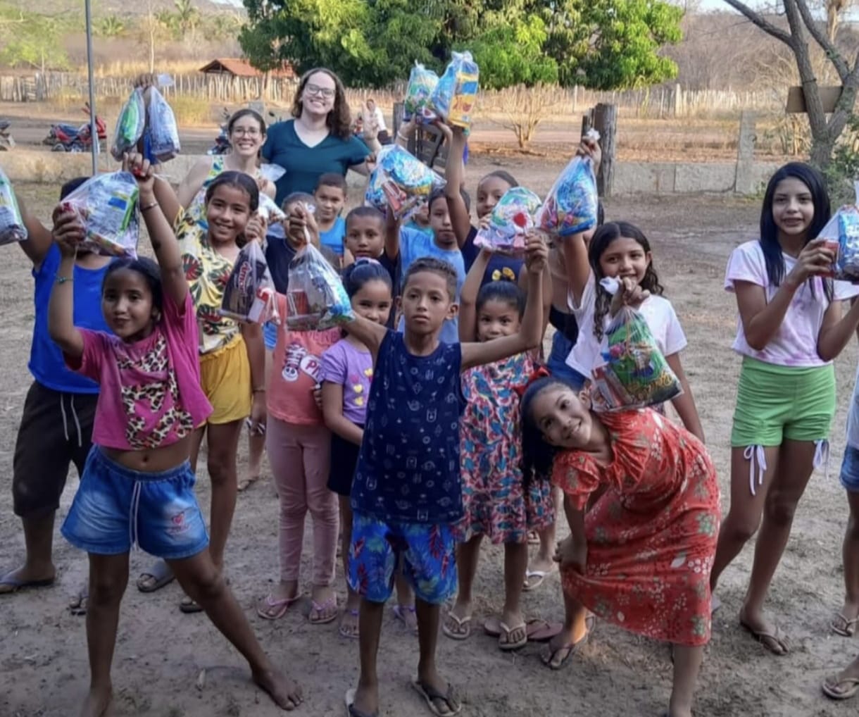 Dia das Crianças na Comunidade Cocos, em União, é marcado por diversão e solidariedade