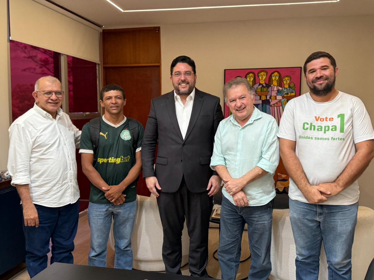 Deputado federal Merlong Solano em reunião com representantes dos entregadores por aplicativo em Teresina