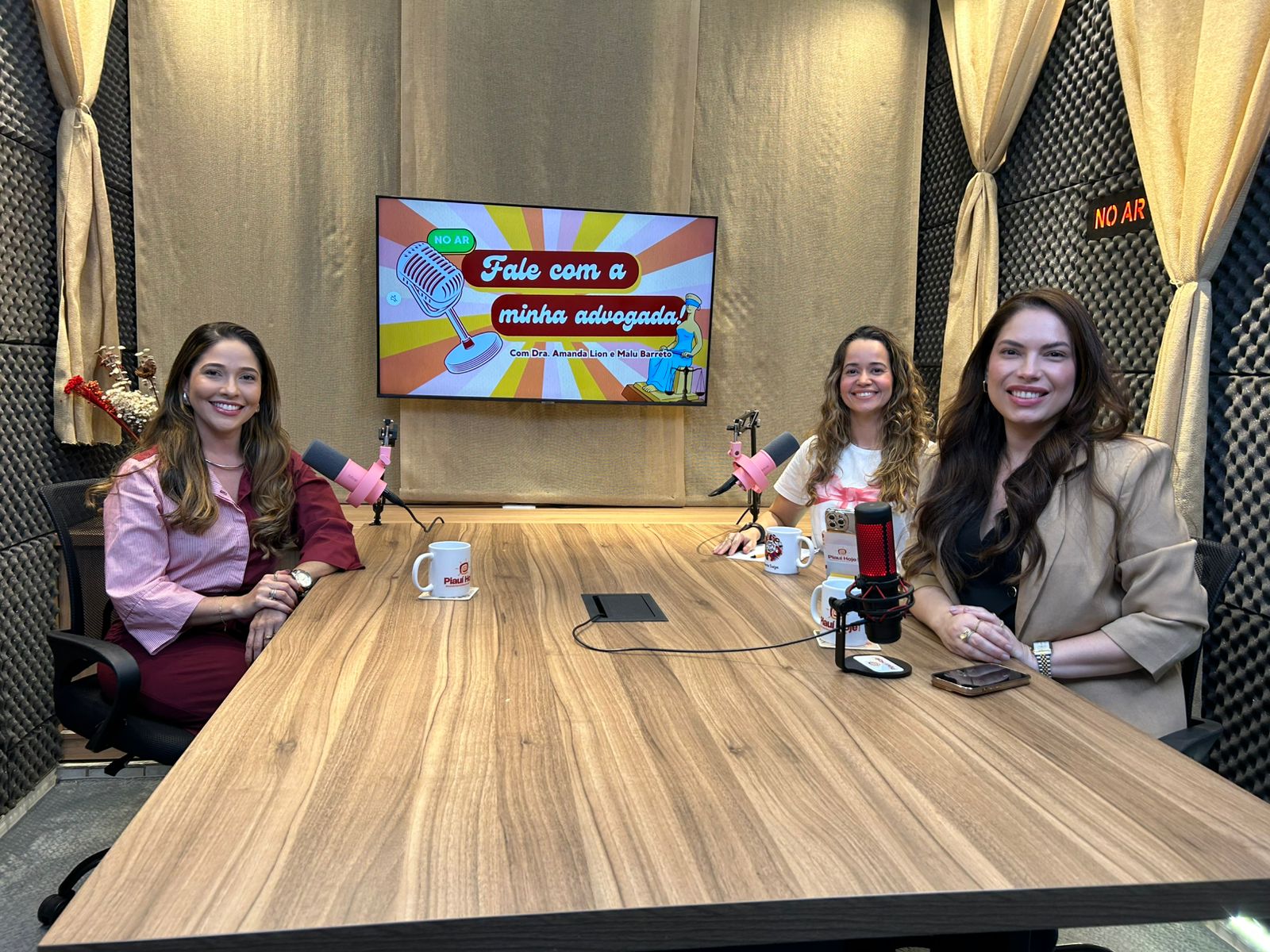 Advogada Carolina Bezerra no Podcast Fale com minha advogada