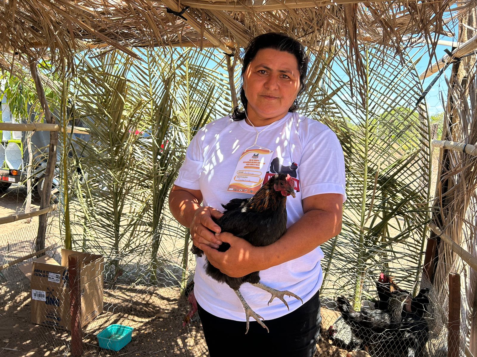 Joelma Pacheco, presidente da Associação de Criadores de Galinha Canela-Preta