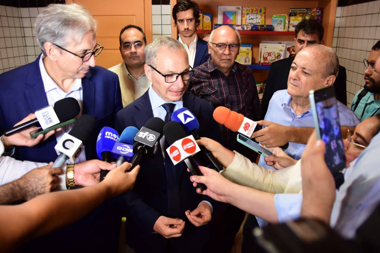 Médico neurofisiopatologista italiano Salvatore Rinaldi dá nome à nova clínica